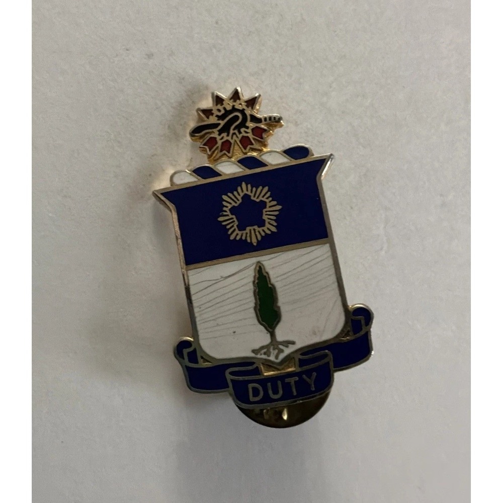 Vanguard US Army Crest 21st Infantry Regiment Duty Enamel Lapel Pin NS Meyer NY